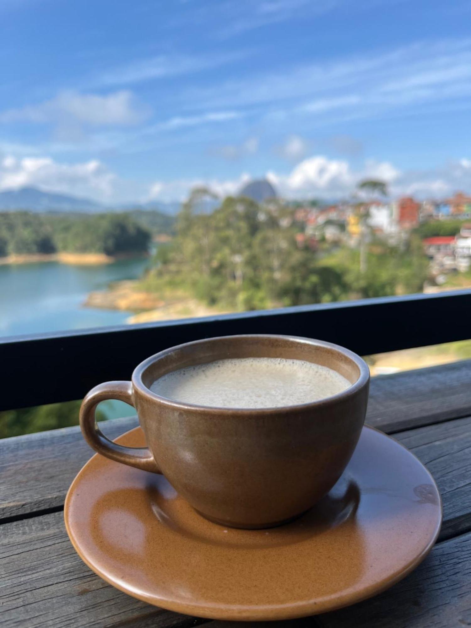 La Madriguera Hotel Guatape Bagian luar foto