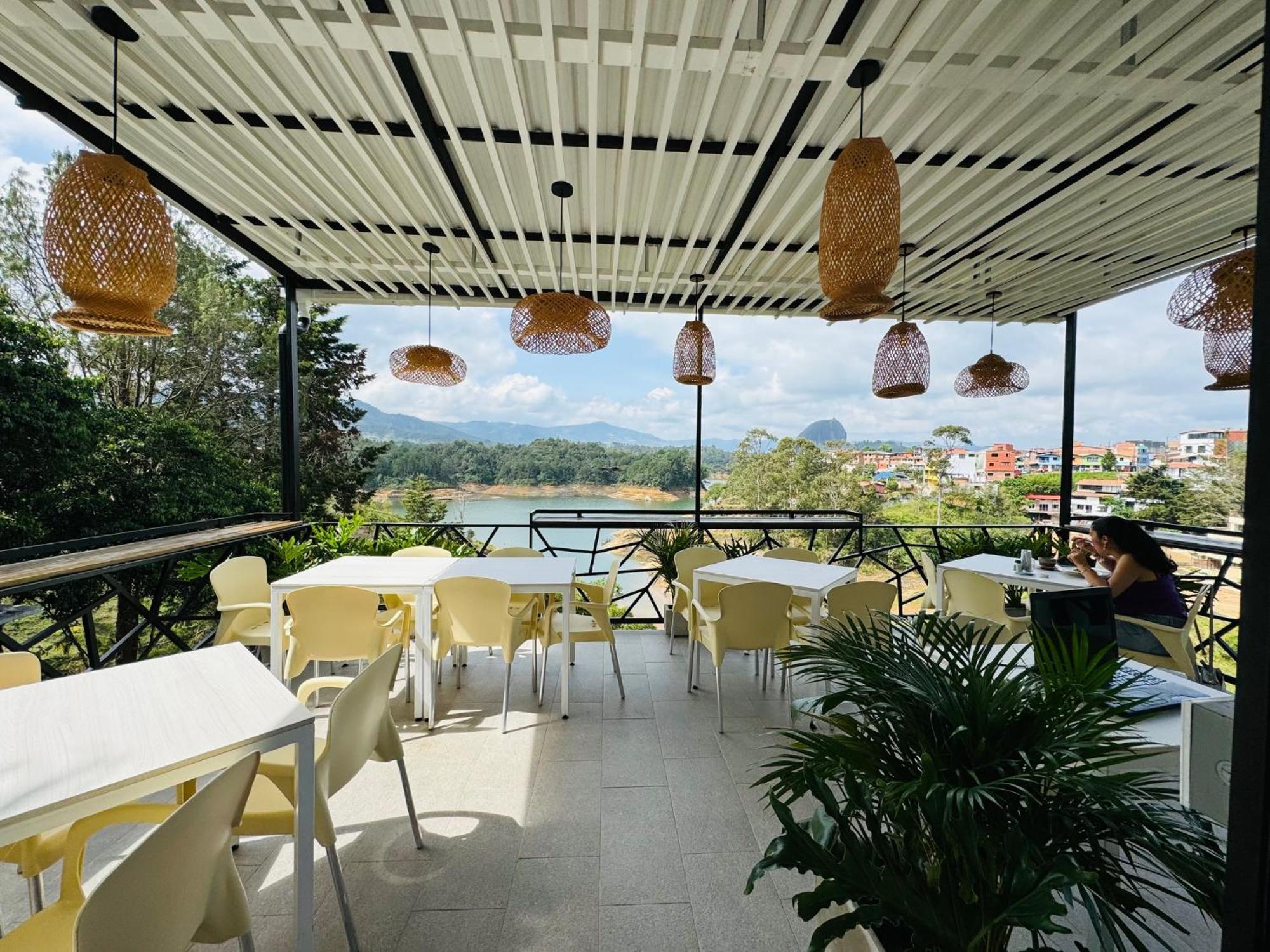 La Madriguera Hotel Guatape Bagian luar foto