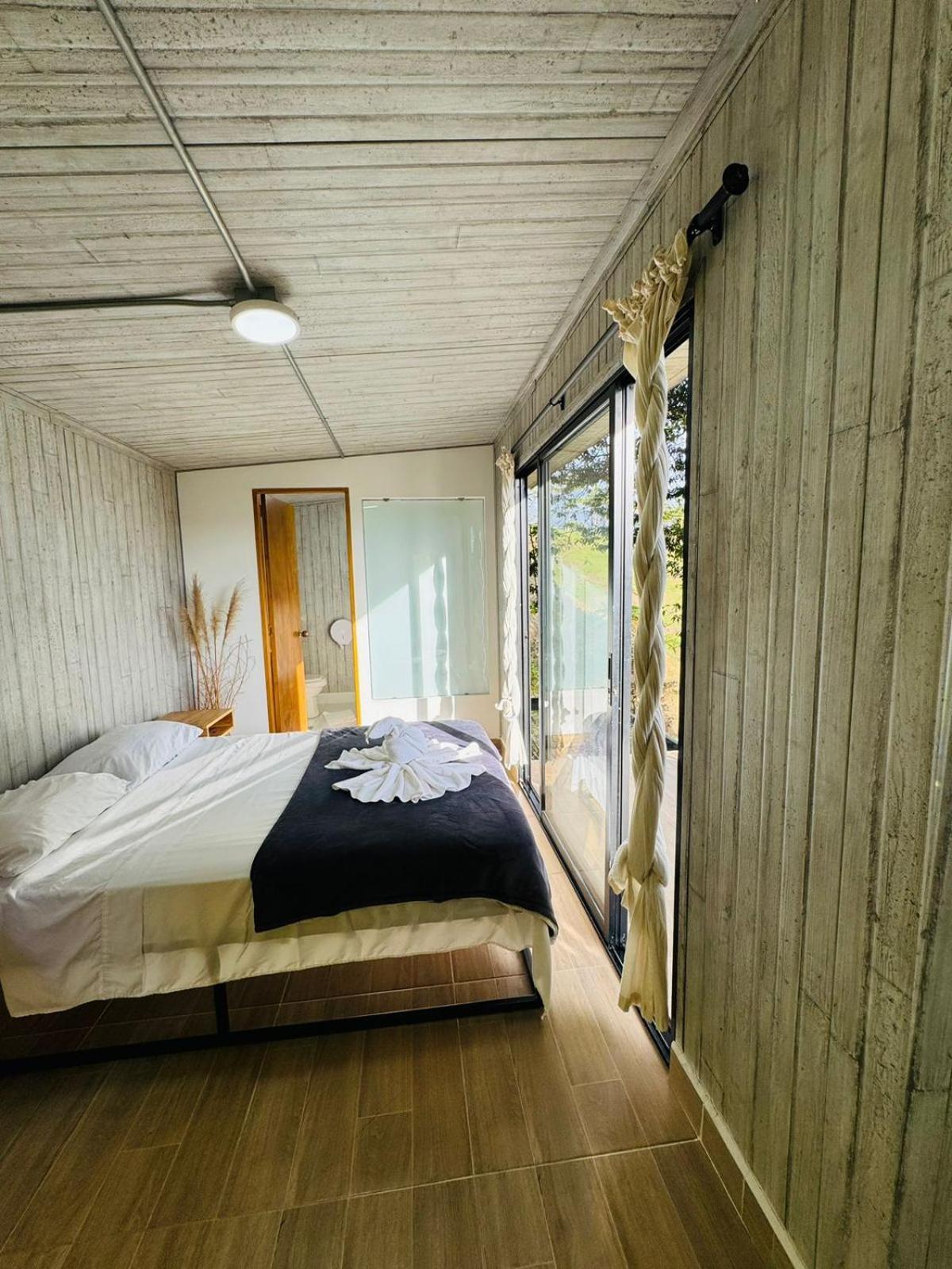 La Madriguera Hotel Guatape Bagian luar foto