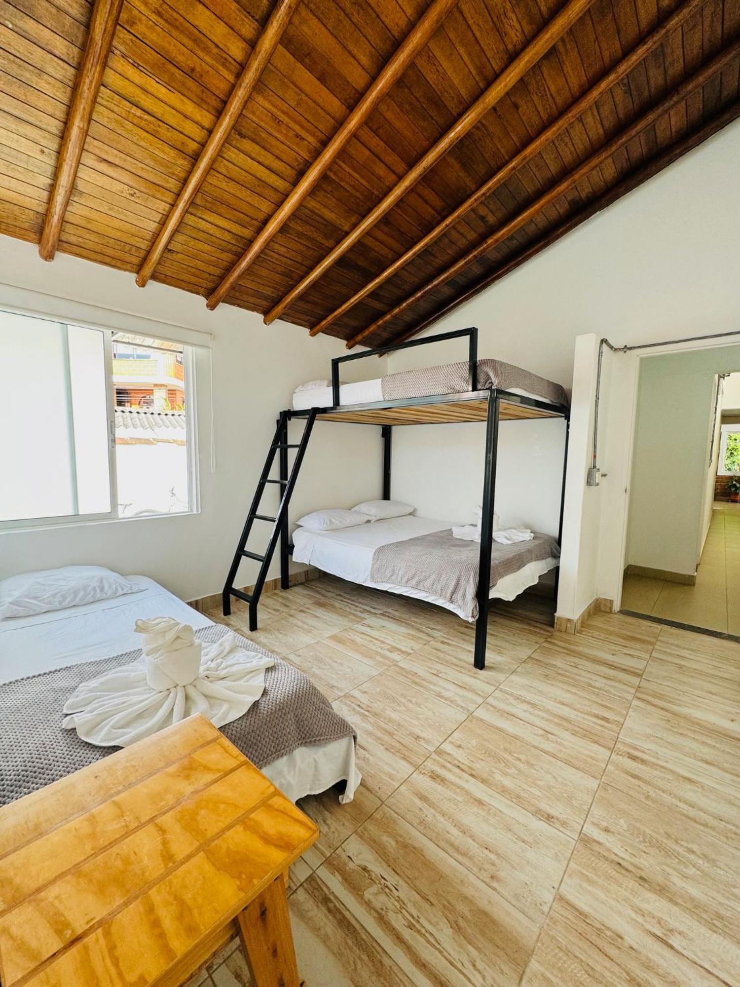 La Madriguera Hotel Guatape Bagian luar foto