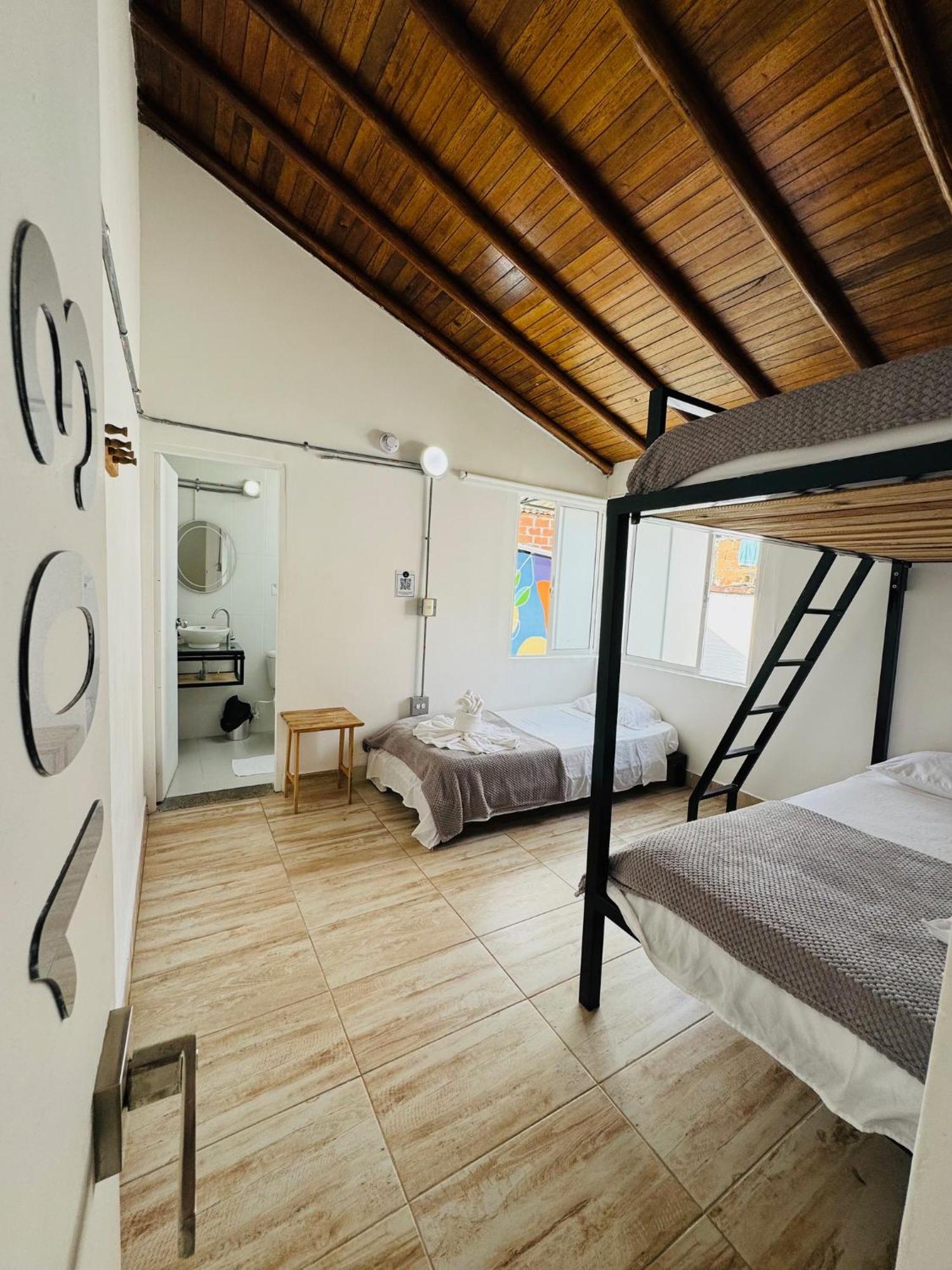 La Madriguera Hotel Guatape Bagian luar foto