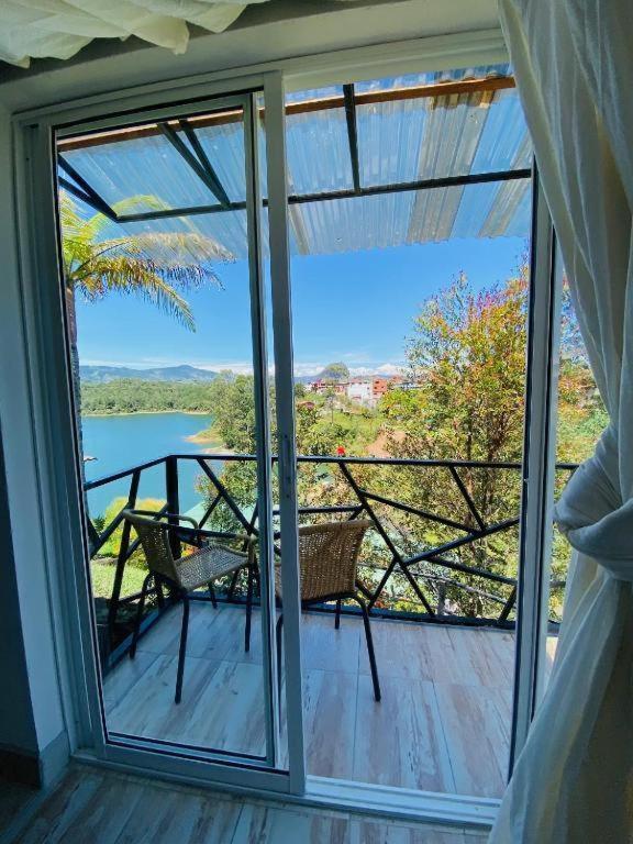La Madriguera Hotel Guatape Bagian luar foto
